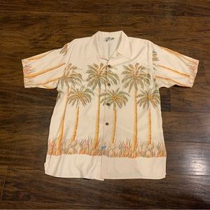 An Original AVANTI Vintage Authentic Hawaiian Shirt L 100% Silk beige